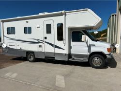 2007 Ford Adventurer M-240DB Class C